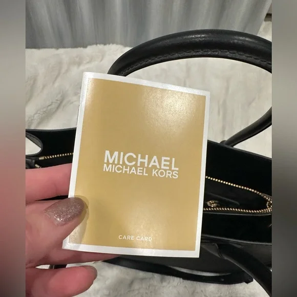 NWT Michael Kors Mercer Large Convertible Tote - Picture 6 of 10